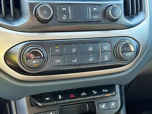 Used 2022 Chevrolet Colorado Z71 AWD/4WD image 13