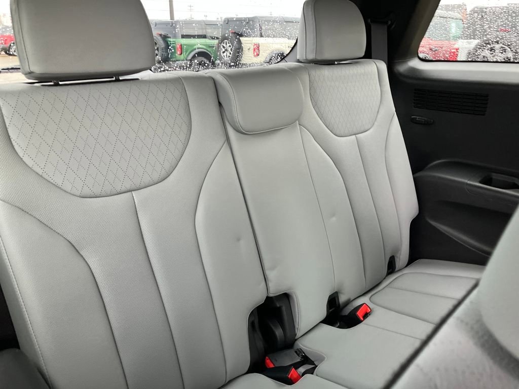 Used 2022 Hyundai Palisade SEL w/ Premium Package image 18