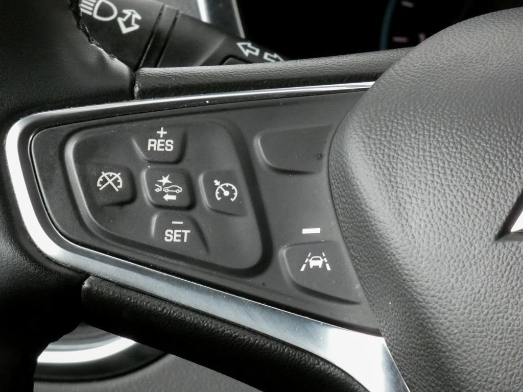 Used 2024 Chevrolet Equinox LT AWD/4WD image 11
