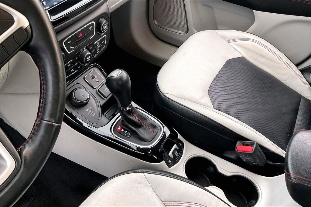 Used 2018 Jeep Compass Limited w/ Navigation Group image 15