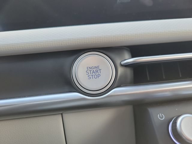Used 2025 Hyundai Tucson SE FWD image 30