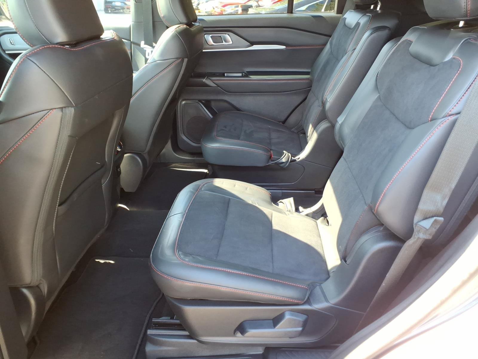 Certified 2025 Ford Explorer ST w/ Sun And Sound Package AWD/4WD image 25