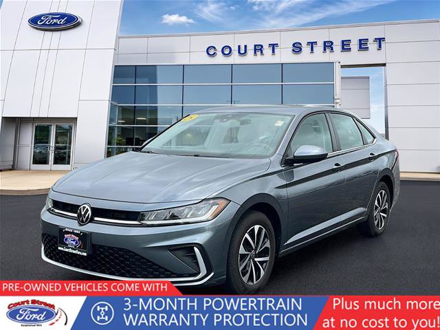 Used 2025 Volkswagen Jetta S FWD image 1