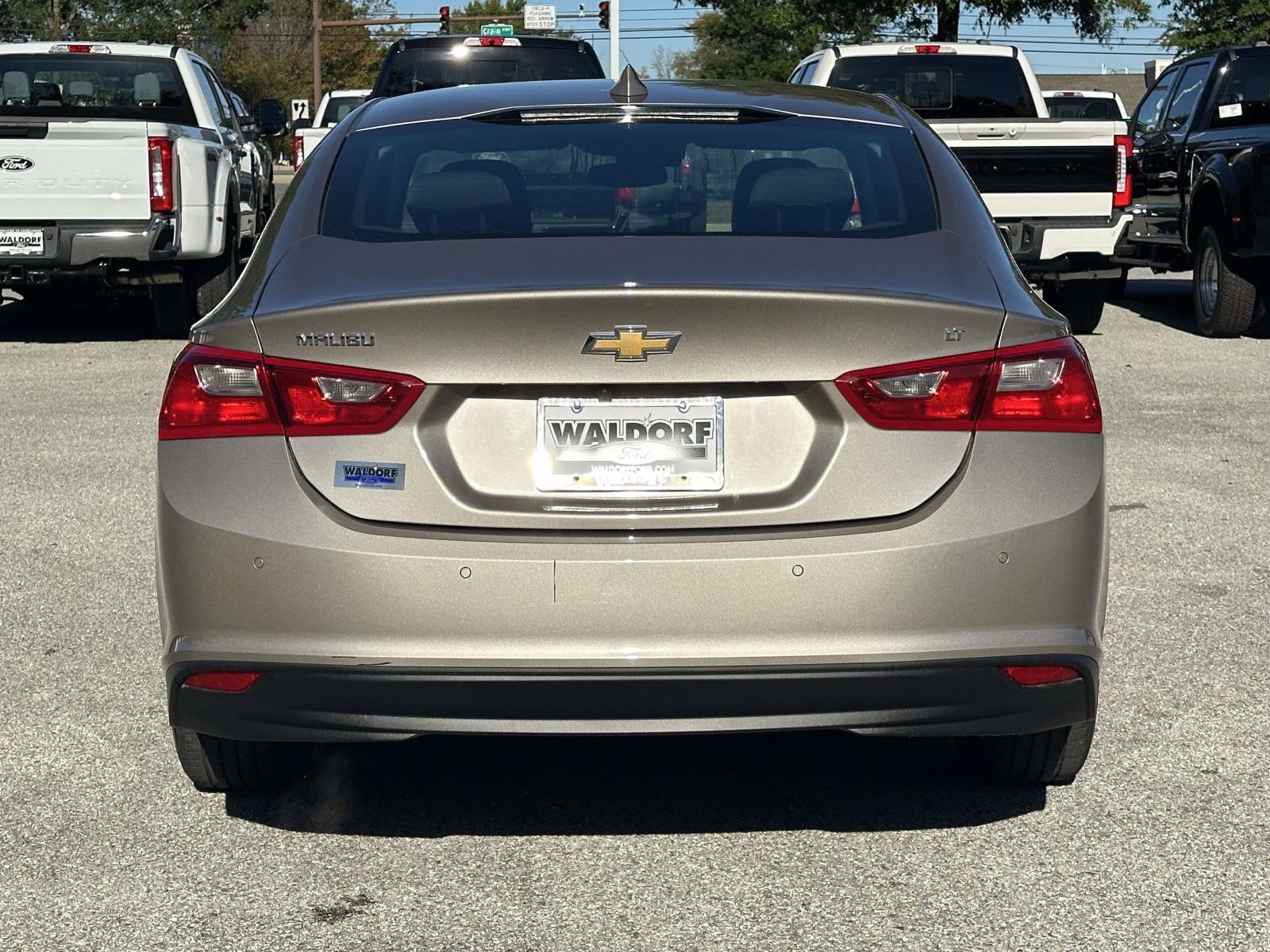 Used 2025 Chevrolet Malibu LT FWD image 5