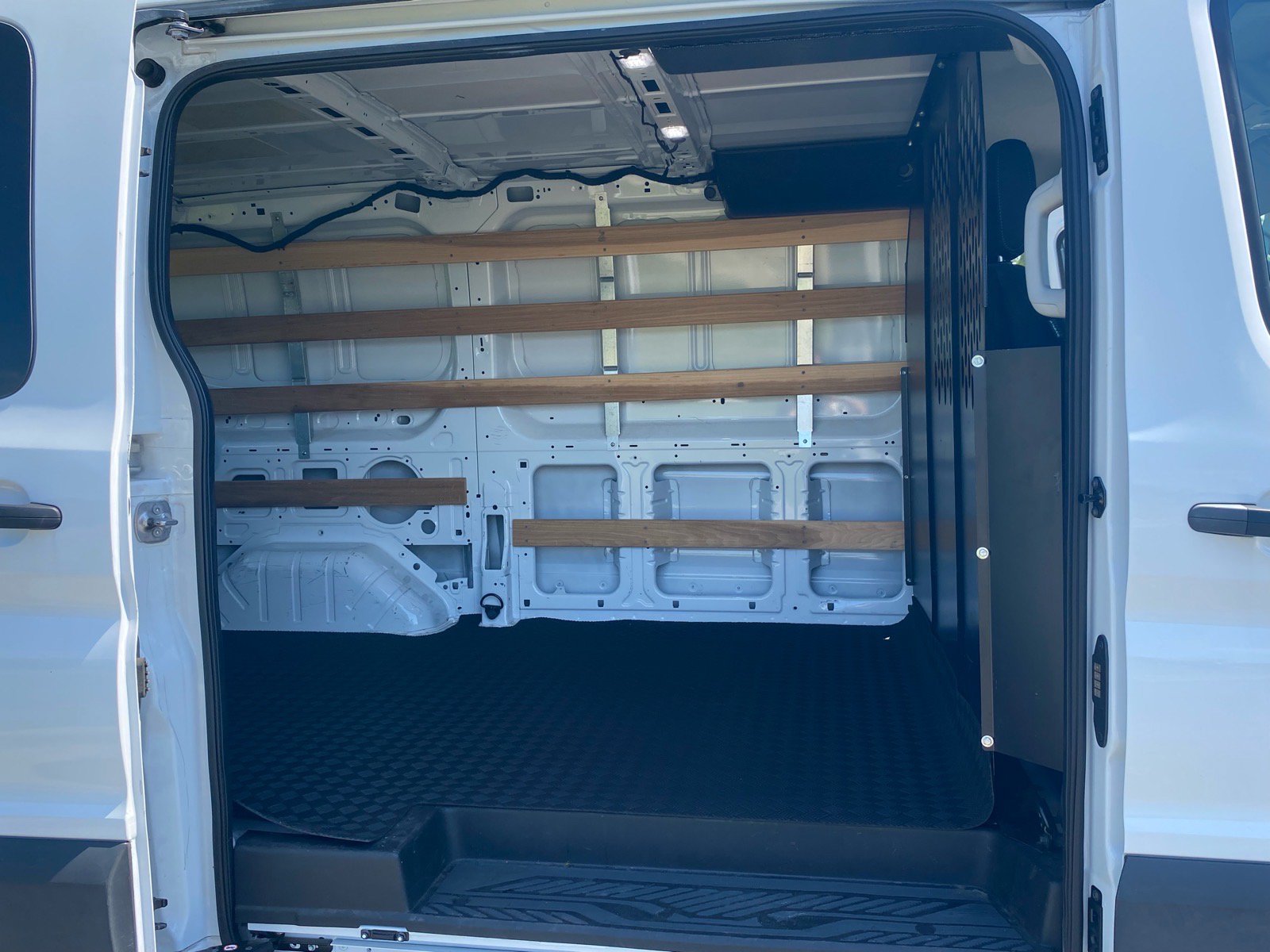Certified 2025 Ford Transit 250 Low Roof w/ Exterior Upgrade Package RWD image 20