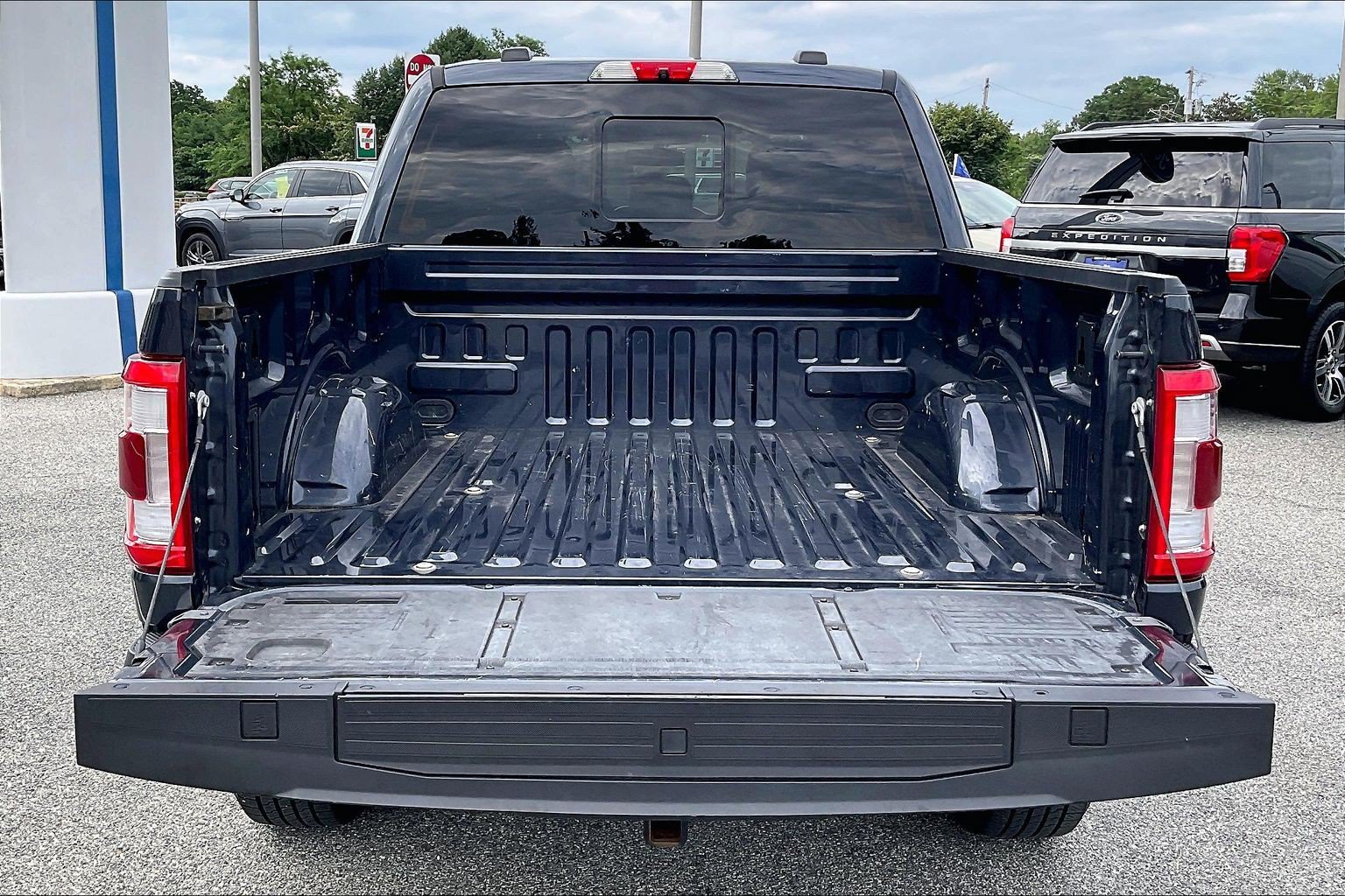 Certified 2022 Ford F150 Lariat AWD/4WD image 32