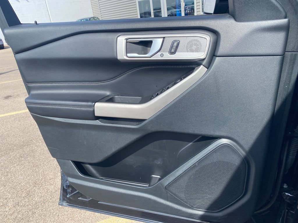 Certified 2024 Ford Explorer Limited image 15
