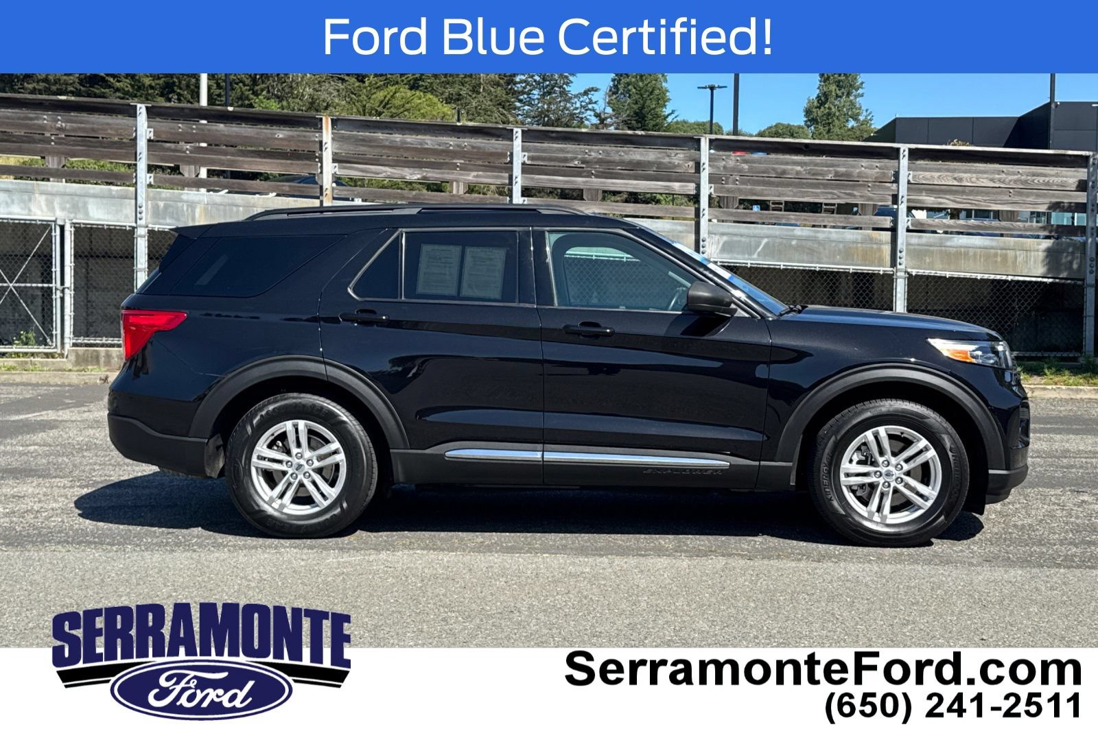 Certified 2023 Ford Explorer XLT RWD image 3