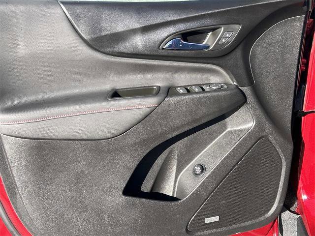 Used 2023 Chevrolet Equinox RS w/ RS Leather Package image 26