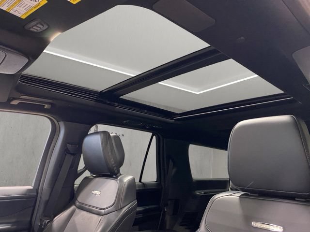 Certified 2026 Ford Expedition Max Platinum w/ Stealth Performance Package AWD/4WD image 3