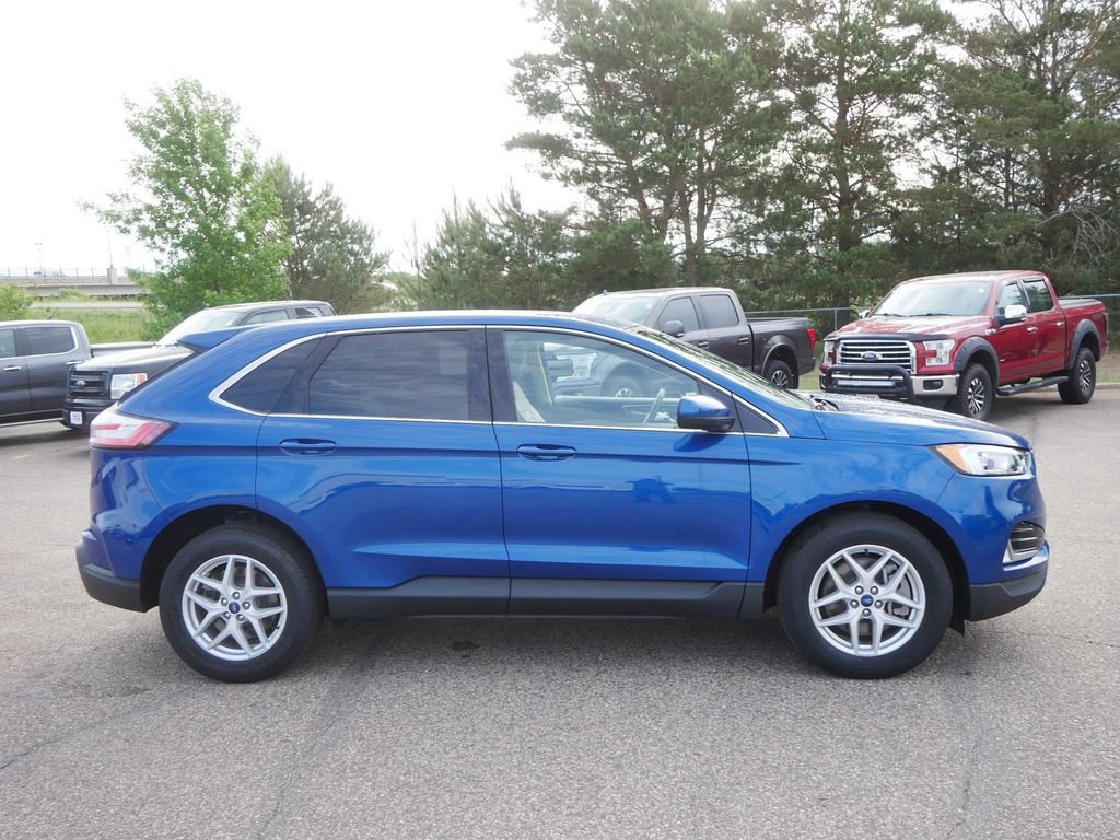 Certified 2021 Ford Edge SEL w/ Cargo Accessory Package AWD/4WD image 4