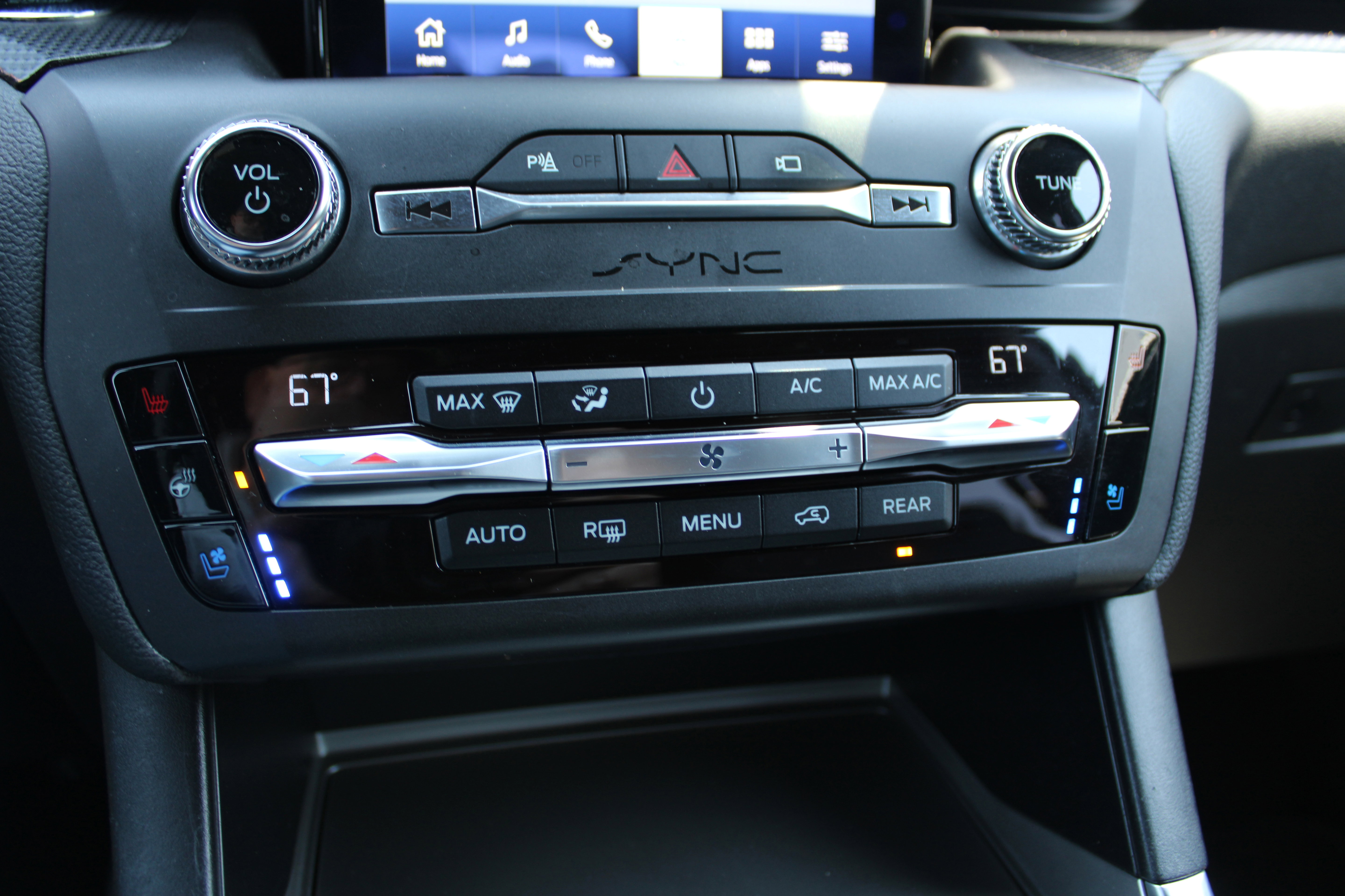 Certified 2020 Ford Explorer ST w/ Premium Technology Package AWD/4WD image 24