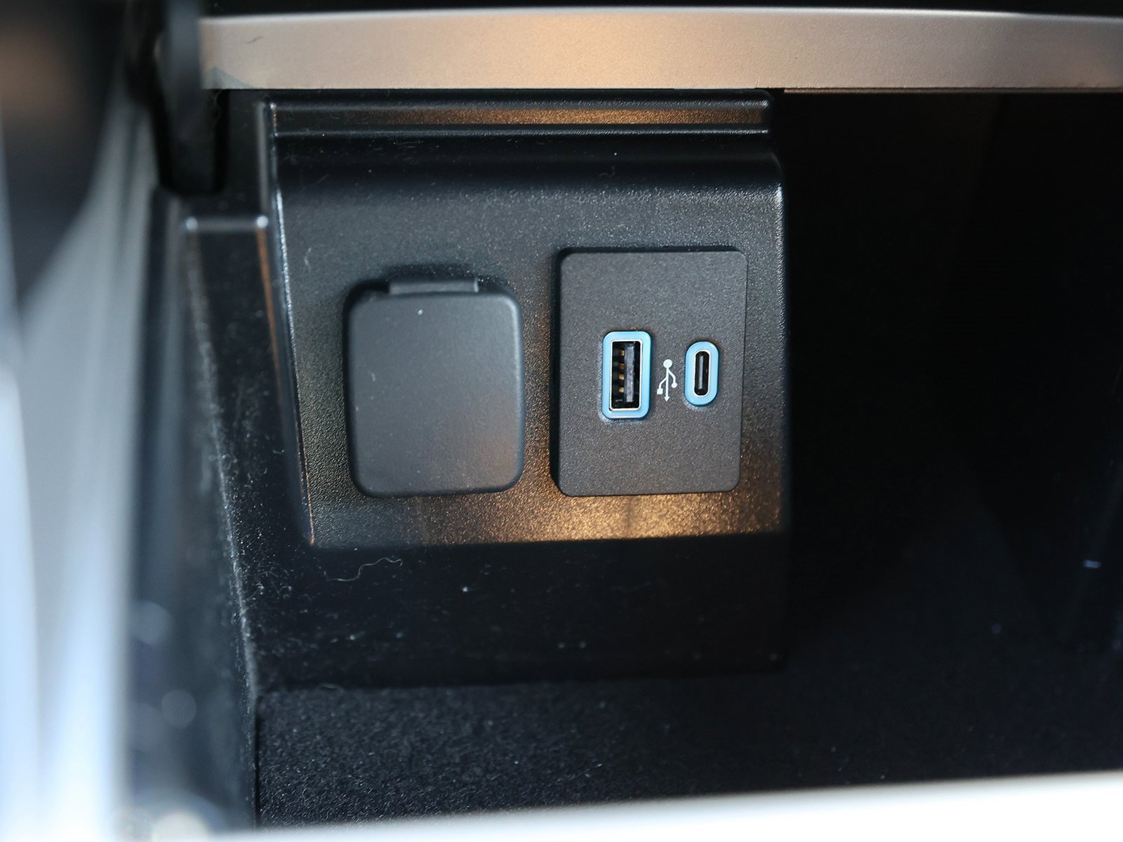 Certified 2022 Ford Explorer XLT image 31