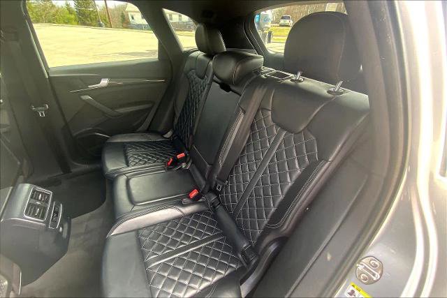 Used 2018 Audi SQ5 Premium Plus w/ Navigation Package image 21