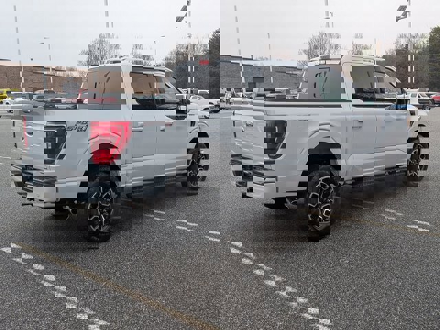 Certified 2022 Ford F150 XLT w/ Equipment Group 302A High image 5