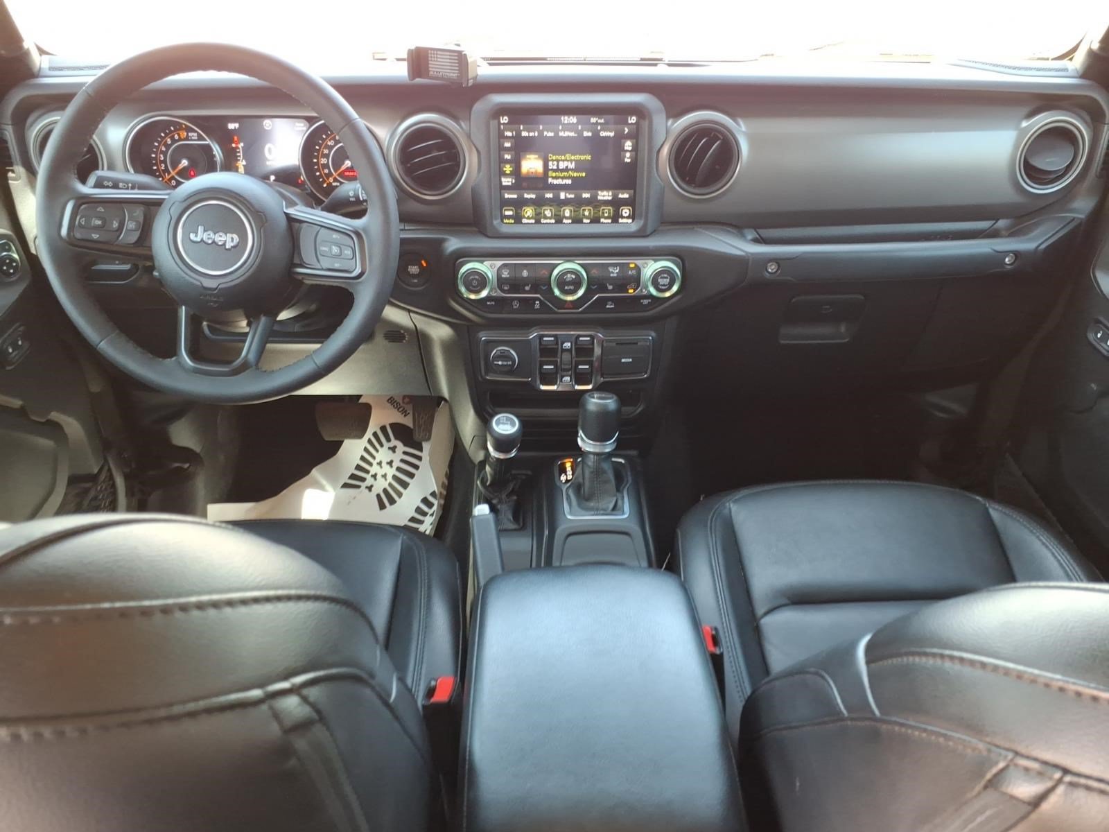 Used 2023 Jeep Gladiator Sport AWD/4WD image 30