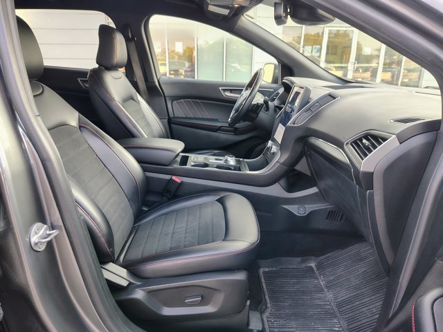 Certified 2022 Ford Edge ST-Line w/ Class II Trailer Tow Package AWD/4WD image 14