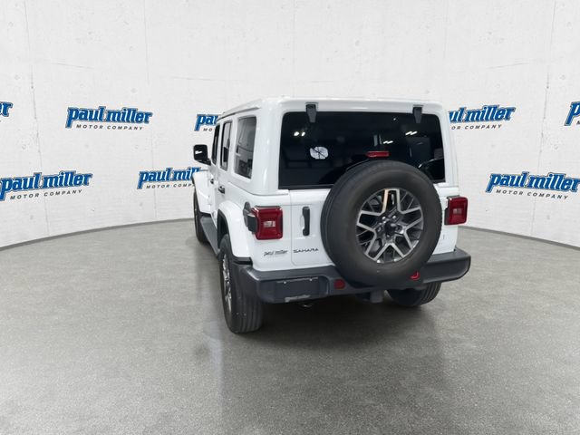 Used 2025 Jeep Wrangler Unlimited Sahara AWD/4WD image 9