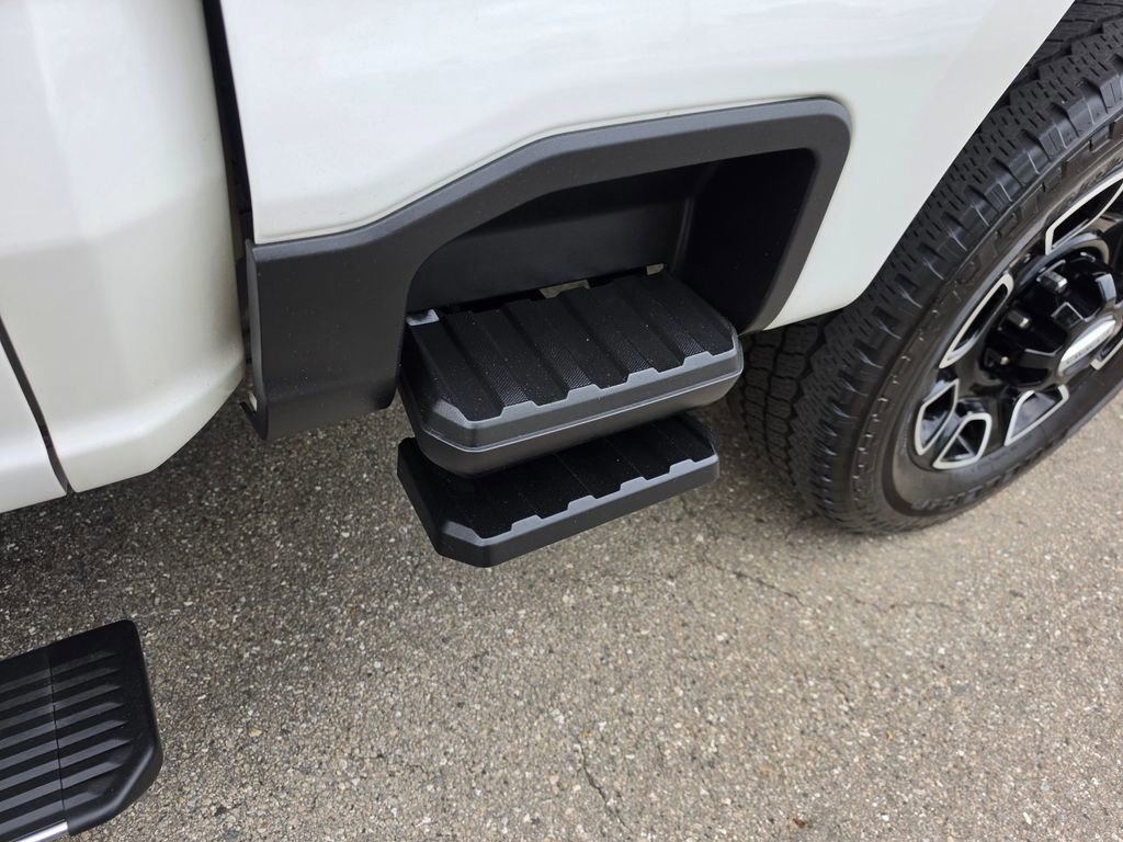 Certified 2024 Ford F350 Platinum image 43