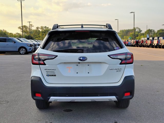 Used 2023 Subaru Outback Limited XT AWD/4WD image 6