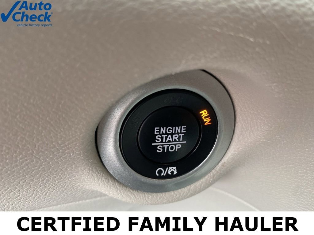 Used 2024 Chrysler Pacifica Touring-L FWD image 37