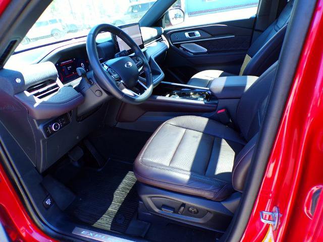 Certified 2025 Ford Explorer Platinum w/ LUX Leather Package AWD/4WD image 20