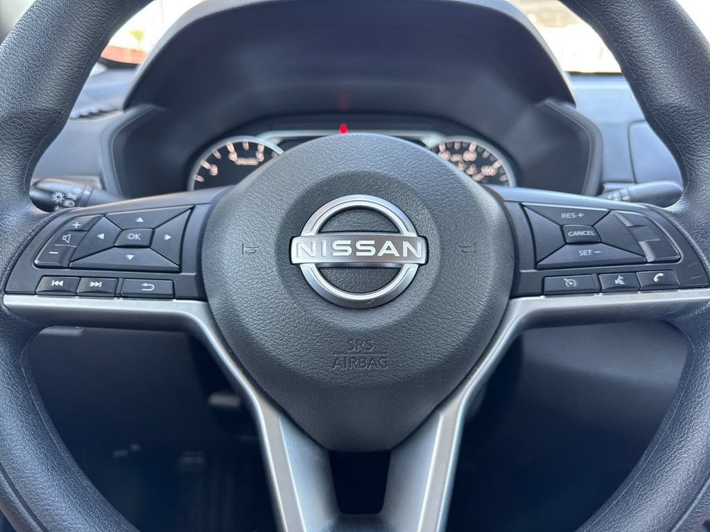 Used 2025 Nissan Altima 2.5 SV FWD image 21