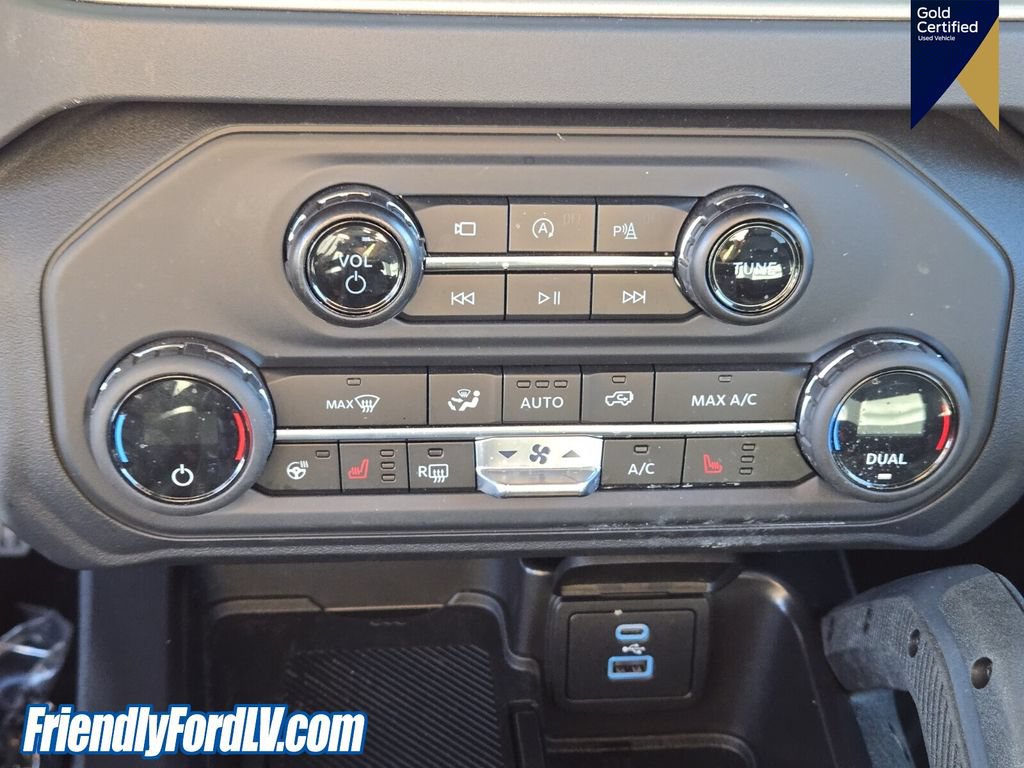 Certified 2025 Ford Bronco Outer Banks w/ Sasquatch Package AWD/4WD image 23