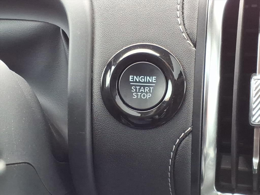 Certified 2025 Ford Expedition Platinum image 25