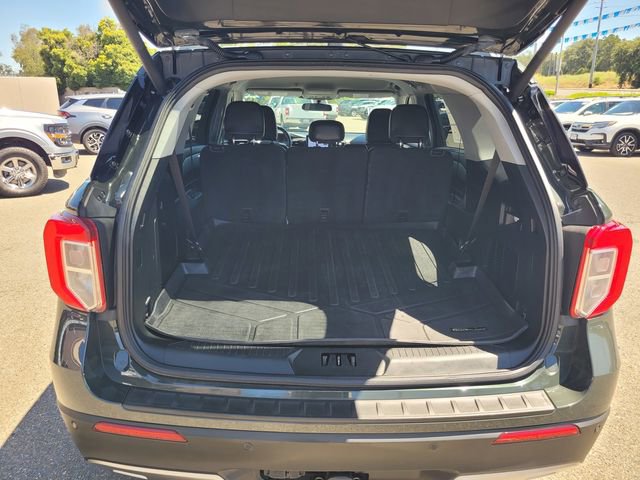 Certified 2023 Ford Explorer XLT w/ Equipment Group 202A AWD/4WD image 8