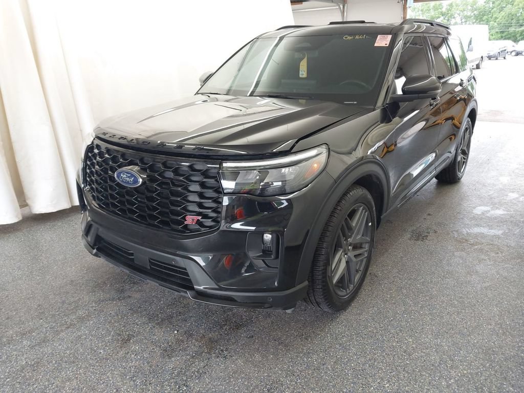 Certified 2025 Ford Explorer ST AWD/4WD image 2