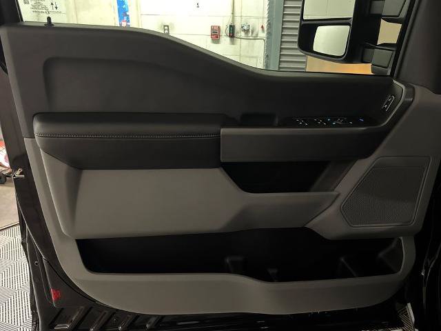 Certified 2023 Ford F250 XLT w/ 360-Degree Camera Package AWD/4WD image 11