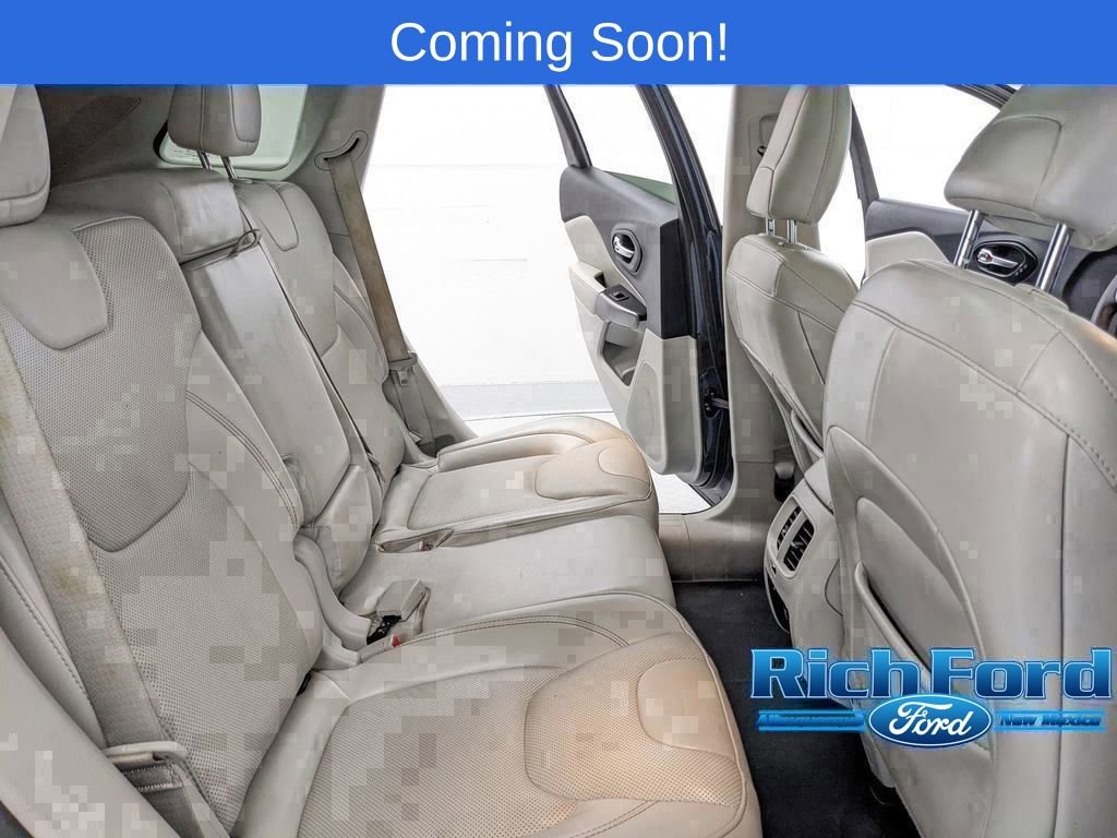 Used 2021 Jeep Cherokee Limited w/ Elite Package FWD image 20