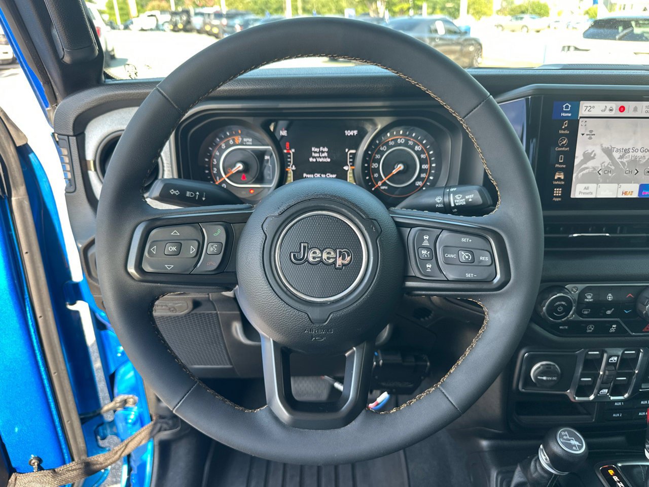 Used 2024 Jeep Gladiator Sport AWD/4WD image 25