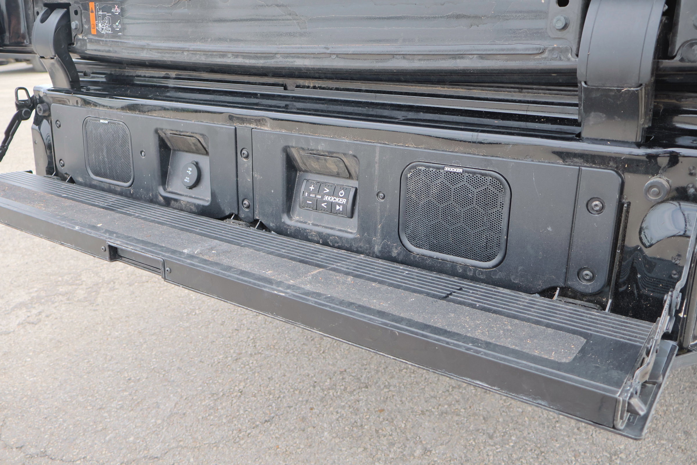 Used 2024 GMC Sierra 2500 AT4X image 23