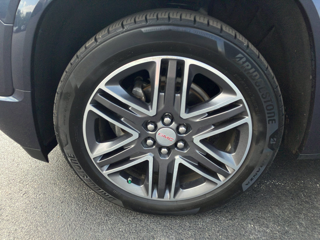 Used 2019 GMC Acadia Denali w/ Technology Package AWD/4WD image 9