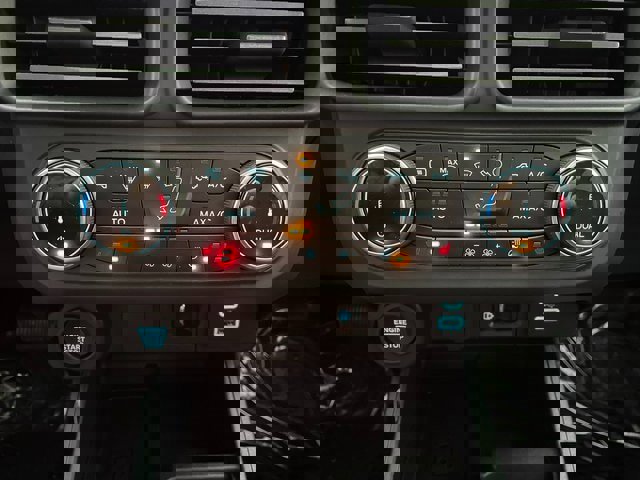 Certified 2024 Ford Maverick Tremor w/ Tremor Off-Road Package image 25