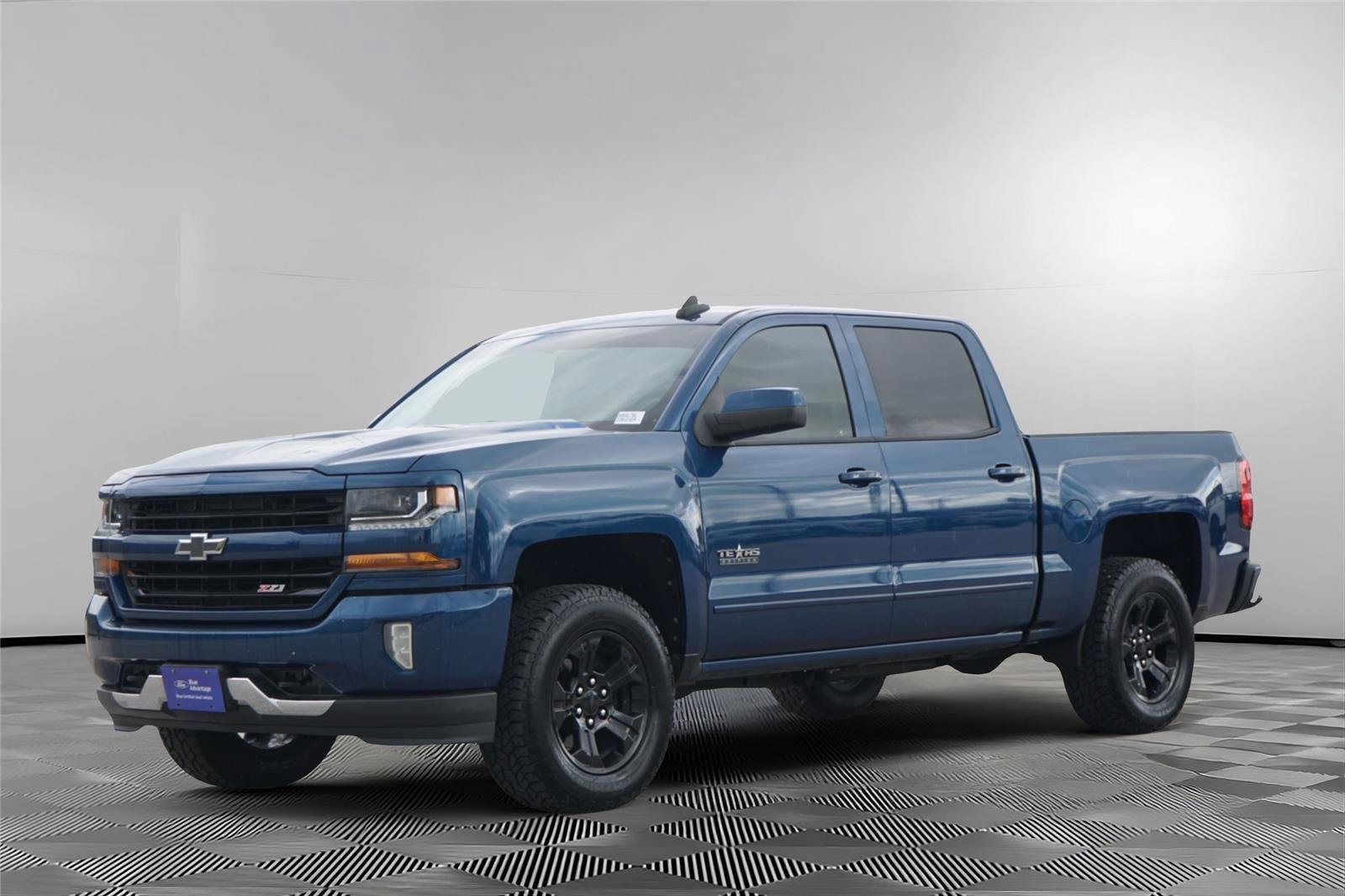 Used 2017 Chevrolet Silverado 1500 LT w/ Texas Edition AWD/4WD image 8