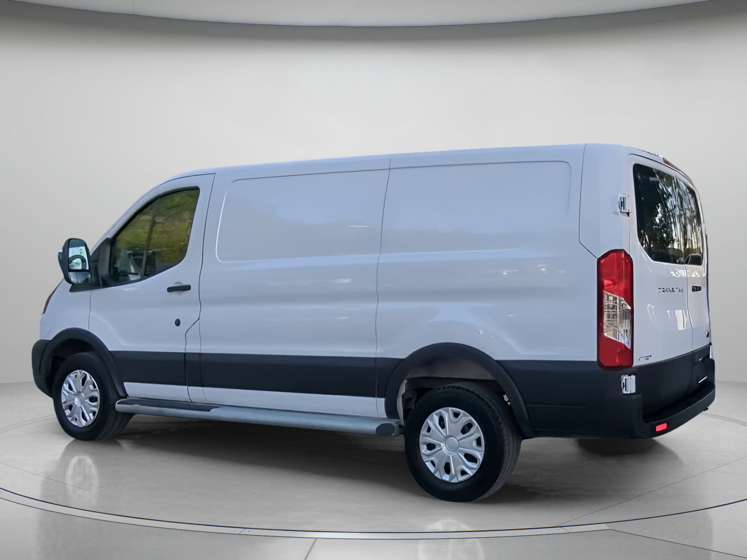 Certified 2025 Ford Transit 250 Low Roof w/ Exterior Upgrade Package RWD image 19