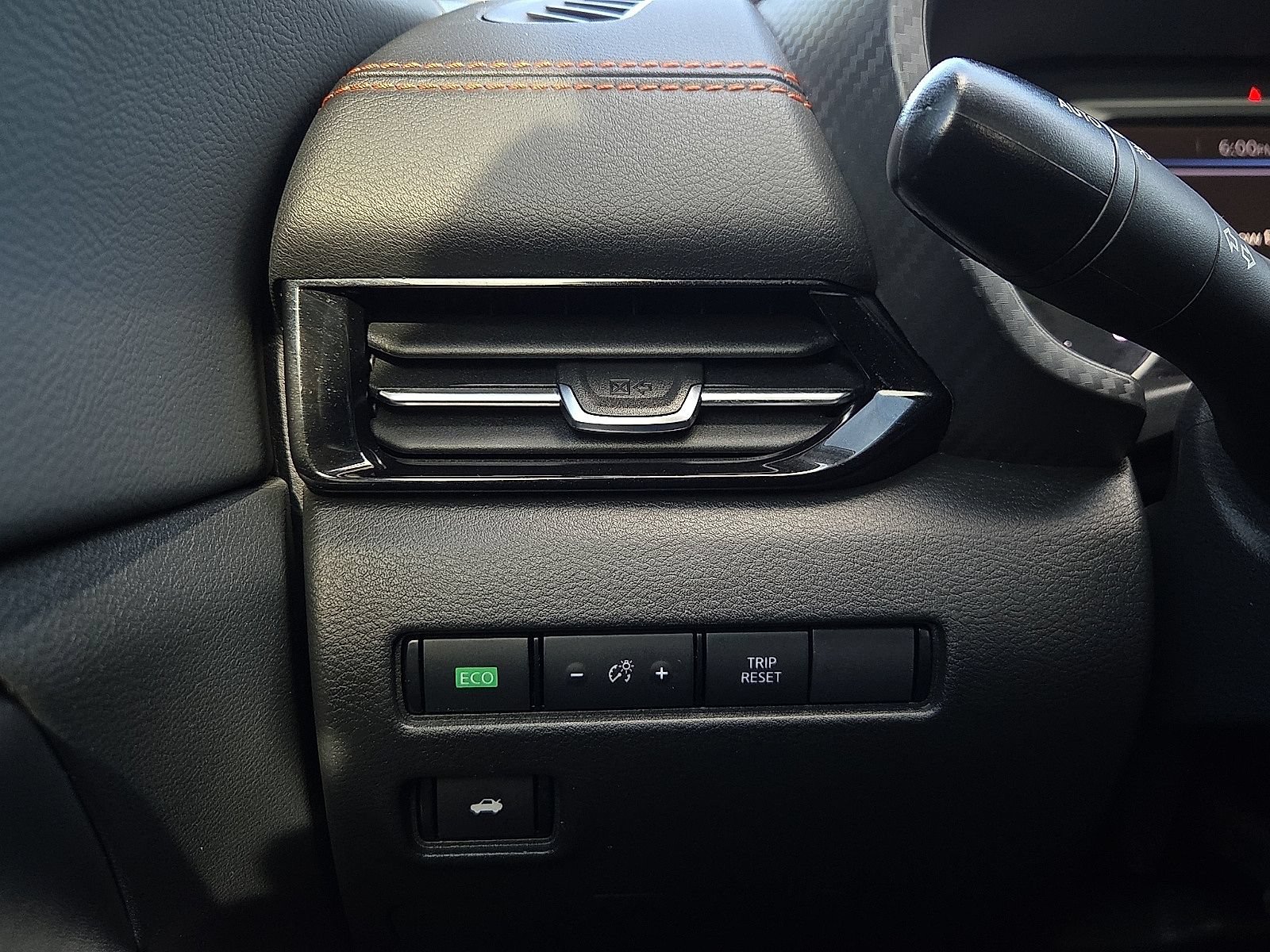 Used 2022 Nissan Sentra SR w/ SR Premium Package FWD image 20