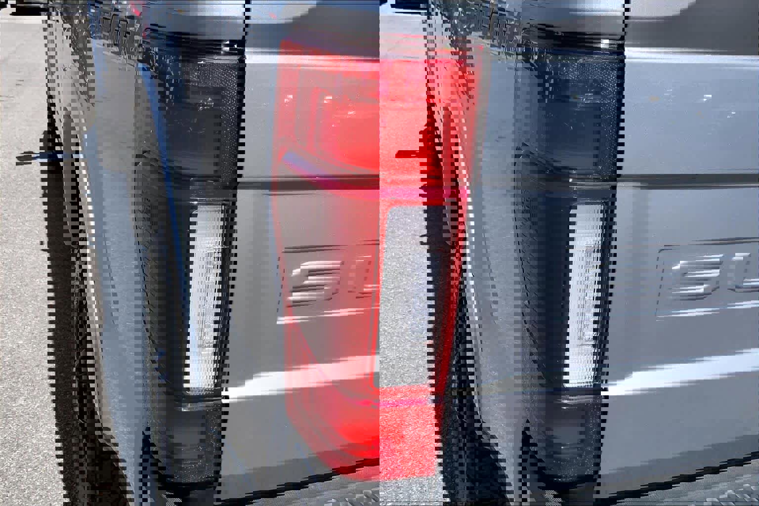 Certified 2022 Ford F250 Lariat w/ Tremor Off-Road Package image 29