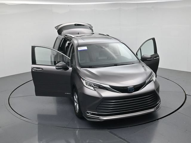 Used 2021 Toyota Sienna Limited FWD image 53