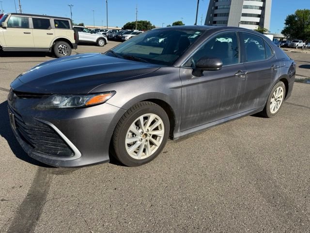 Used 2022 Toyota Camry LE FWD image 6