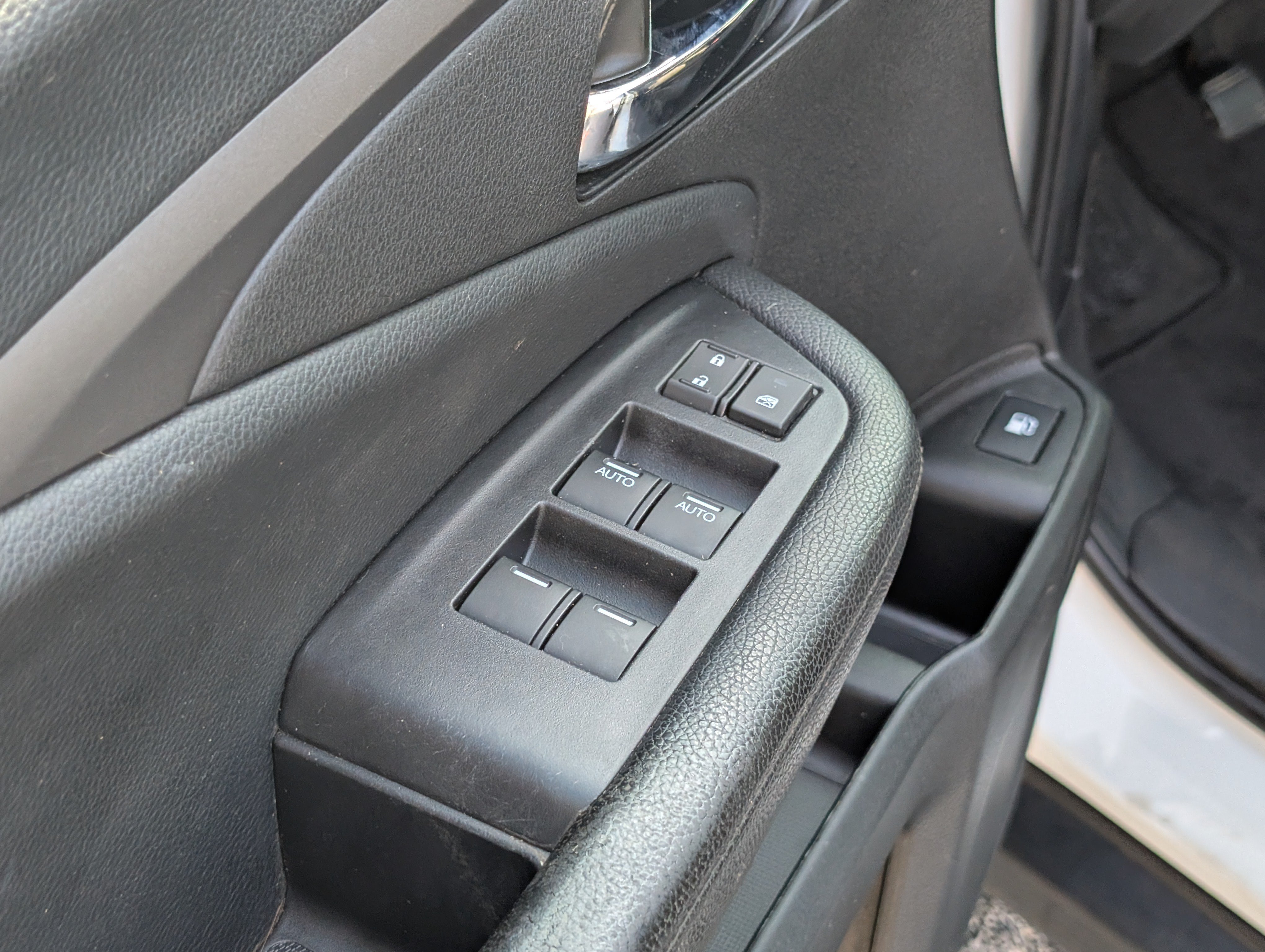 Used 2020 Honda Pilot LX image 21