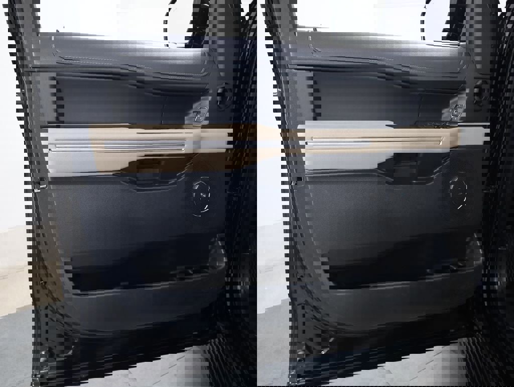 Certified 2024 Ford Expedition Limited image 11