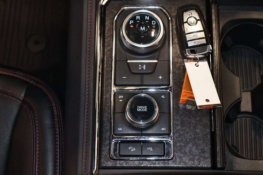 Certified 2024 Ford Expedition Limited image 38