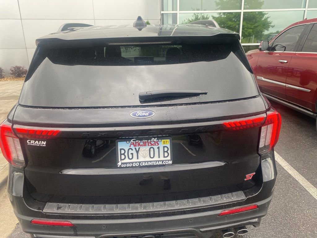 Certified 2025 Ford Explorer ST w/ Sun And Sound Package AWD/4WD image 8