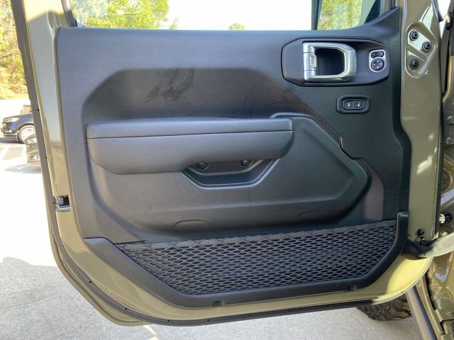 Used 2025 Jeep Wrangler Willys image 17