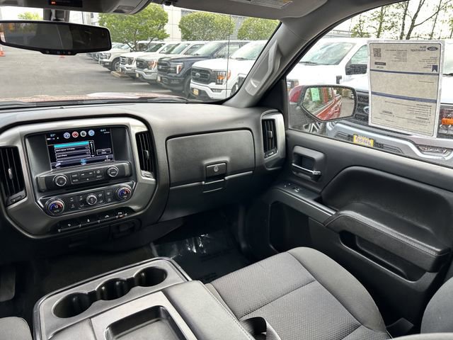 Used 2018 Chevrolet Silverado 1500 LT w/ All Star Edition AWD/4WD image 18