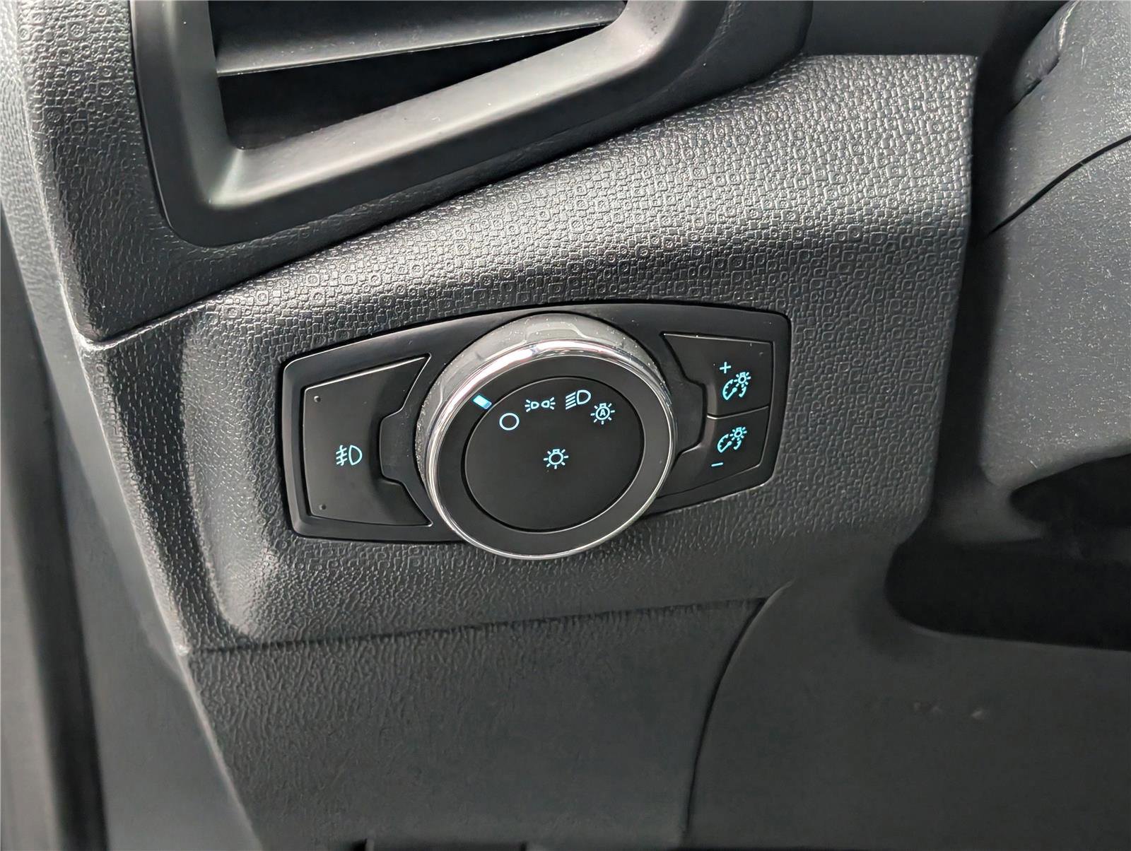 Certified 2021 Ford EcoSport SE w/ SE Convenience Package image 21